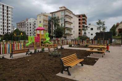 Atakum'da 3,5 Yılda 55 Çocuk Parkı Yapıldı