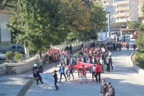 ATATÜRK KAPALI SPOR SALONU - Bilecik'te Amatör Spor Haftası Kutlama Yürüyüşü Düzenlendi