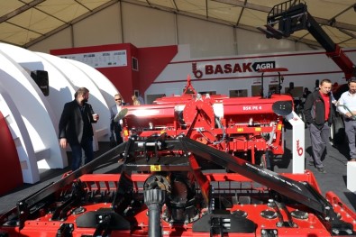 Bursa Tarım Fuarına Başak Traktör Ve Başak Agri Damga Vurdu