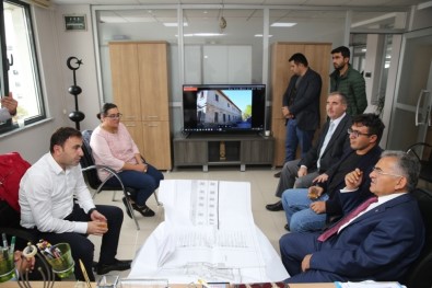 Büyükkılıç, Gesi İlkokulu Ve Çevre Düzenleme Toplantısına Katıldı