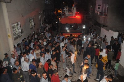 Cizre'de Bir Evin Bodrum Katında Çıkan Yangın Mahalleyi Sokağa Döktü