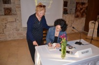 Yazar Dilek Qudey, Kuşadası'nda Okurlarıyla Buluştu