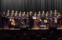 Zübeyde Hanım On Binleri Ağırlıyor