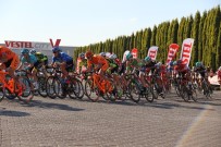 TEZAHÜRAT - Bisikletçiler Manisa'dan Geçti