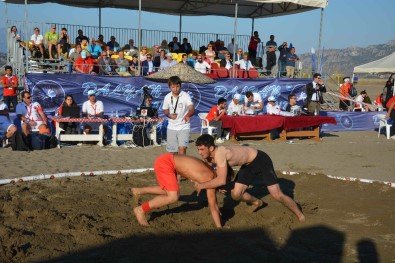 Dalyan'da Dünya Plaj Güreşi Şampiyonası