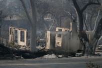 Kaliforniya'daki Yangında Ölü Sayısı 36'Ya Yükseldi