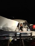 SÜRGÜCÜ - Otomobiller Kafa Kafaya Çarpıştı Açıklaması 2'Si Ağır 5 Yaralı