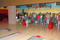 Adana OSB Çalışanları Bowling Turnuvasında Stres Attı