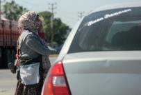 Çocuklarını Kullanarak Dilencilik Yapıyorlar