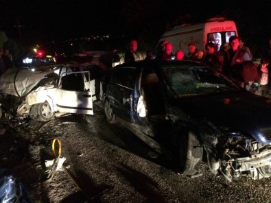 Denizli'de otomobiller çarpıştı: 7 yaralı