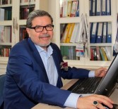 Masa Başında Çalışanlar Hemoroid Adayı