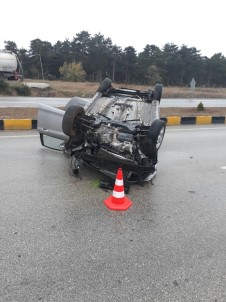 Kastamonu'da Kayganlaşan Zeminde Otomobil Takla Attı Açıklaması 2 Yaralı