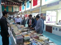 KAHRAMANMARAŞ SÜTÇÜ İMAM ÜNIVERSITESI - Rektör Karacoşkun Kahramanmaraş Uluslararası 4. Kitap Ve Kültür Fuarına Katıldı