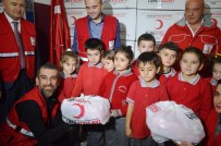 MEHMET YAPıCı - Türk Kızılayı'ndan 2 Bin Öğrenciye 6 Bin Çeşit Hediye