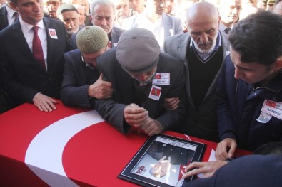 Hakkari'de Şehit Düşen Asker Son Yolculuğuna Uğurlandı