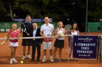 TENİS MAÇI - Konyaaltı Belediyesi Tenis Turnuvası Başladı