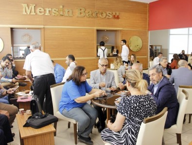 Mersin Barosu'ndan Avukatlara Aşure İkramı