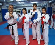KARABAĞ - Taekwondo'da Bayraklı'nın Gururu Oldular