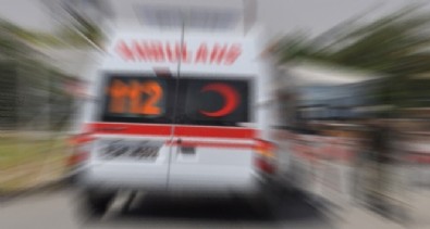 Yolcu Otobüsü İle Pancar Yüklü Tır Çarpıştı Açıklaması 1 Ölü, 20 Yaralı