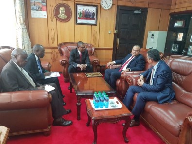 Arap Parlamentosu, Kenya'ya Özel Elçi Gönderdi