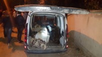 ÇALINTI ARAÇ - Jandarmanın Şüphesi Hırsızları Ve Uyuşturucu Tacirini Yakalattı