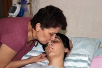 KÖK HÜCRE TEDAVİSİ - SSPE Hastalığı Ela'yı Yatağa Mahkum Etti