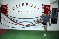 BUDAPEŞTE - Tamirhanede Çalışan Sporcunun Hedefi Dünya Şampiyonluğu