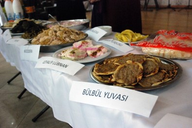 Türk Ve Suriyeli Kadınlar Ülkelerinin Yemeklerini Birbirleri İçin Pişirdi