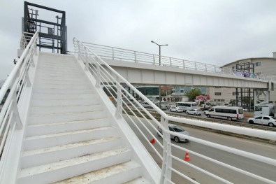 Yenişehir-Yahya Kaptan Arasına Yaya Köprüsü