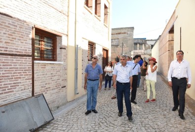 Adana'da Tarihi Sokak Restore Ediliyor