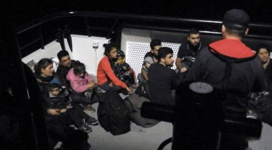 Bitez'de 24 Düzensiz Göçmen Yakalandı