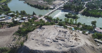 Misis Antik Kenti'nde 7 Bin Yıllık Geçmiş Gün Yüzüne Çıkarılıyor
