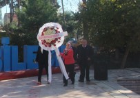 BAHÇECIK - Muhtarlar Günü Çelengi 33 Yıllık Muhtardan