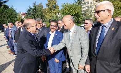 Muhtarlardan Başkan Gümrükçüoğlu'na Ziyaret