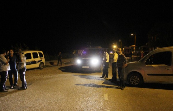 Teröristler karakola saldırdı