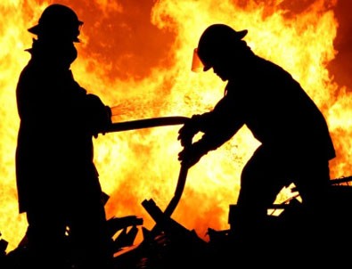 Fransa'da yangın: 3 Türk öldü