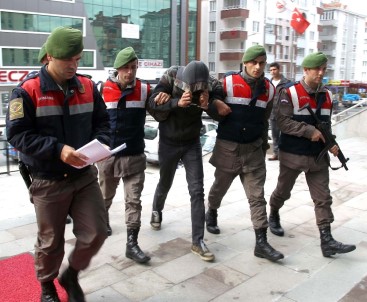 Sanayi Tüpü Çalarken Suçüstü Yakalandı