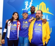 KADİR ÇÖPDEMİR - Ünlüler Gelibolu'da Barış İçin Koştu