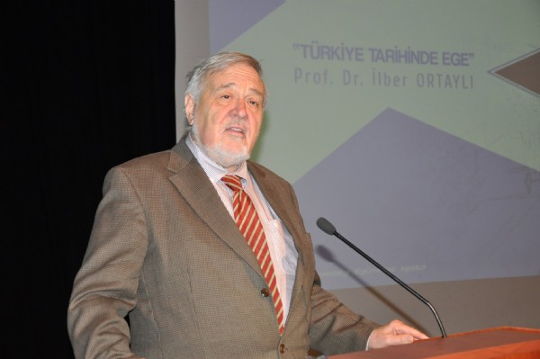 Ege Üniversitesi'nde ilk ders İlber Ortaylı'dan