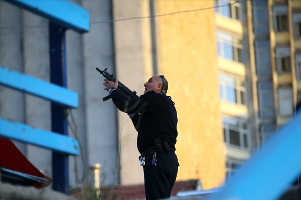 Başkent'te film sahnelerini aratmayan çatışma