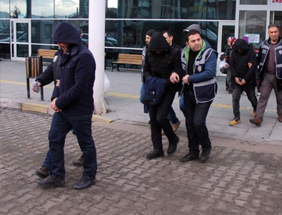 Ankara merkezli 7 ilde FETÖ operasyonu