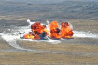 DENIZ KUVVETLERI KOMUTANLıĞı - Milli silahlar tatbikatta kullanıldı