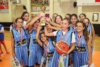 Şampiyonlar, Kupalarını Aldı