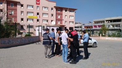 Şanlıurfa'da Polis Tarafından Okul Çevrelerinde Denetim