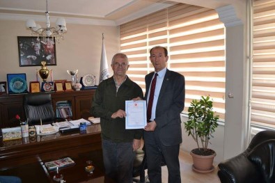 Şaphane'deki 50 Yıllık Tapu Problemini Başkan Rasim Daşhan Çözdü