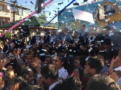 Sultanbeyli'de Mevlana Çocuk Parkı Hizmete Açıldı