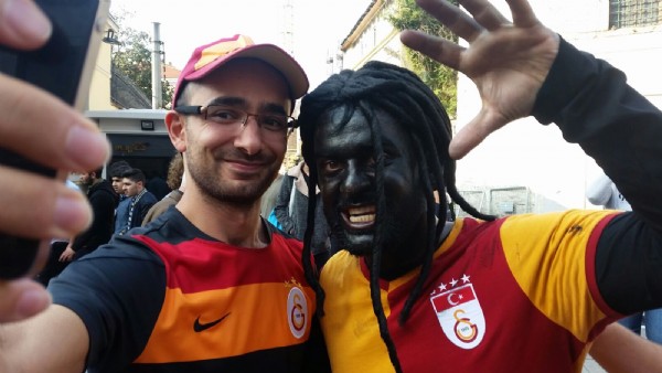 Gomis çılgınlığı sürüyor