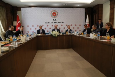 Adalet Bakanı Gül Açıklaması 'İadeyi Engelleyecek Bir Belge, Bir Eksiklik Kalmamıştır'