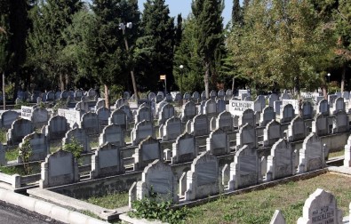 Samsun'da 10 Yıl Daha Yetecek Mezar Yeri Var