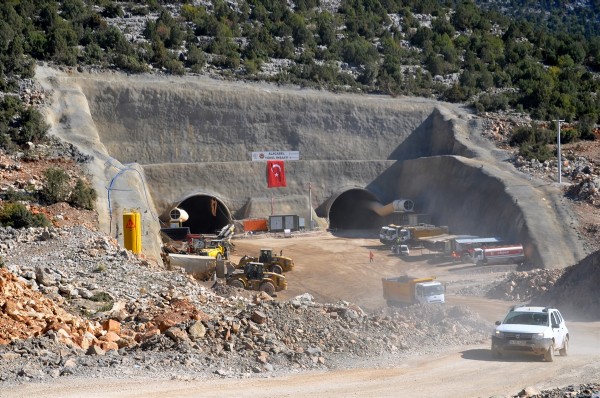 Alacabel Tüneli'nda büyük tasarruf